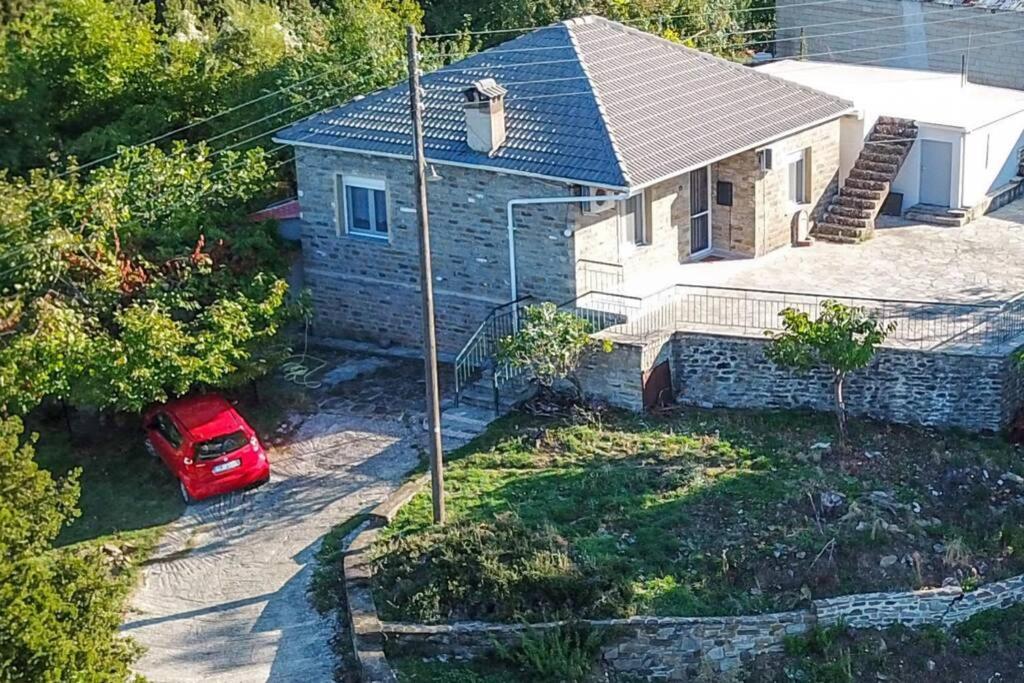 Breathtaking Lake View Cottage With A Fireplace Next To Ioannina City! Exterior photo